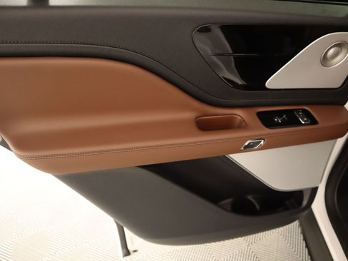 New 2026 Lincoln Aviator Reserve image 18