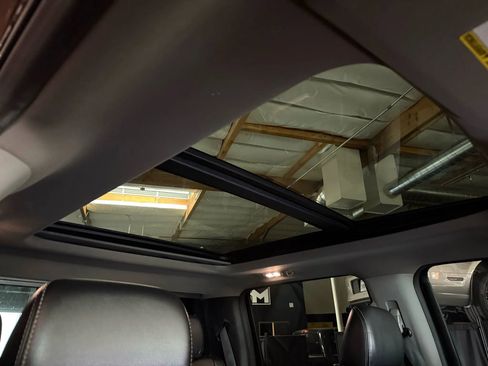 Used 2021 Ford F250 Lariat image 24