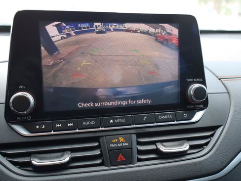 Used 2020 Nissan Altima 2.5 SR FWD image 19
