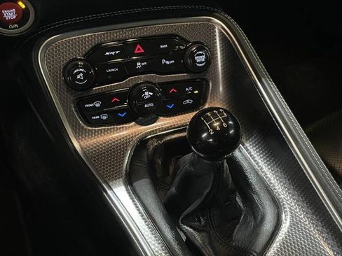 Used 2016 Dodge Challenger SRT Hellcat RWD image 31