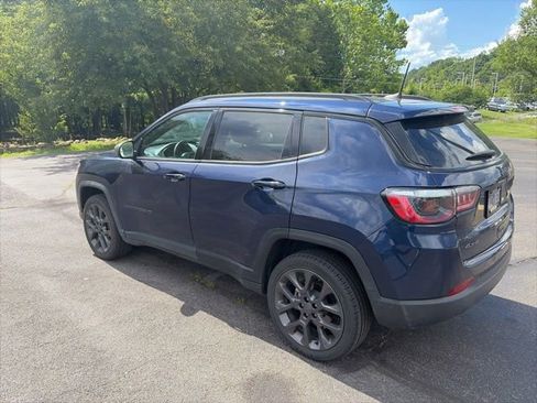Used 2021 Jeep Compass Latitude AWD/4WD image 3