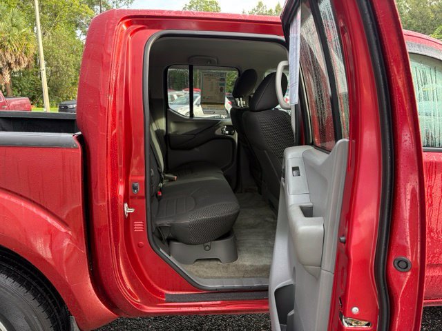Used 2018 Nissan Frontier SV RWD image 18