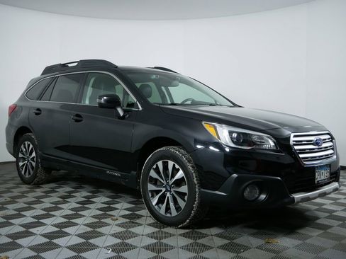 Used 2015 Subaru Outback 3.6R Limited image 1