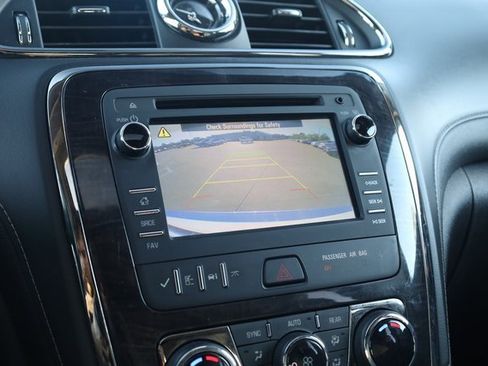 Used 2017 Buick Enclave Leather image 19