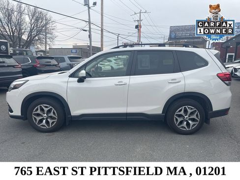 Used 2023 Subaru Forester Premium AWD/4WD image 4