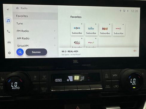 Used 2025 Toyota Grand Highlander AWD image 26