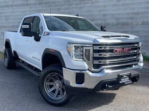 Used 2021 GMC Sierra 3500 SLE w/ Remote Start Package AWD/4WD image 2