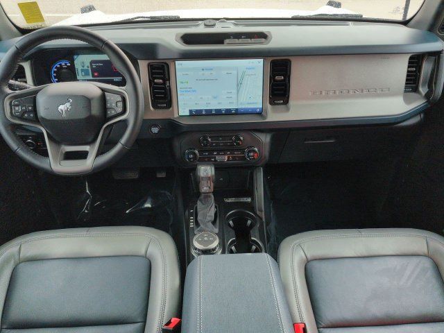 Certified 2024 Ford Bronco Outer Banks AWD/4WD image 15