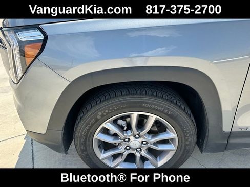 Used 2024 GMC Terrain SLT image 8