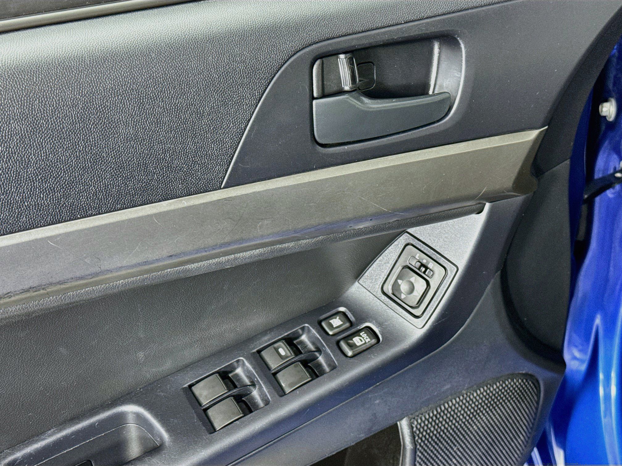 Used 2015 Mitsubishi Lancer ES FWD image 16