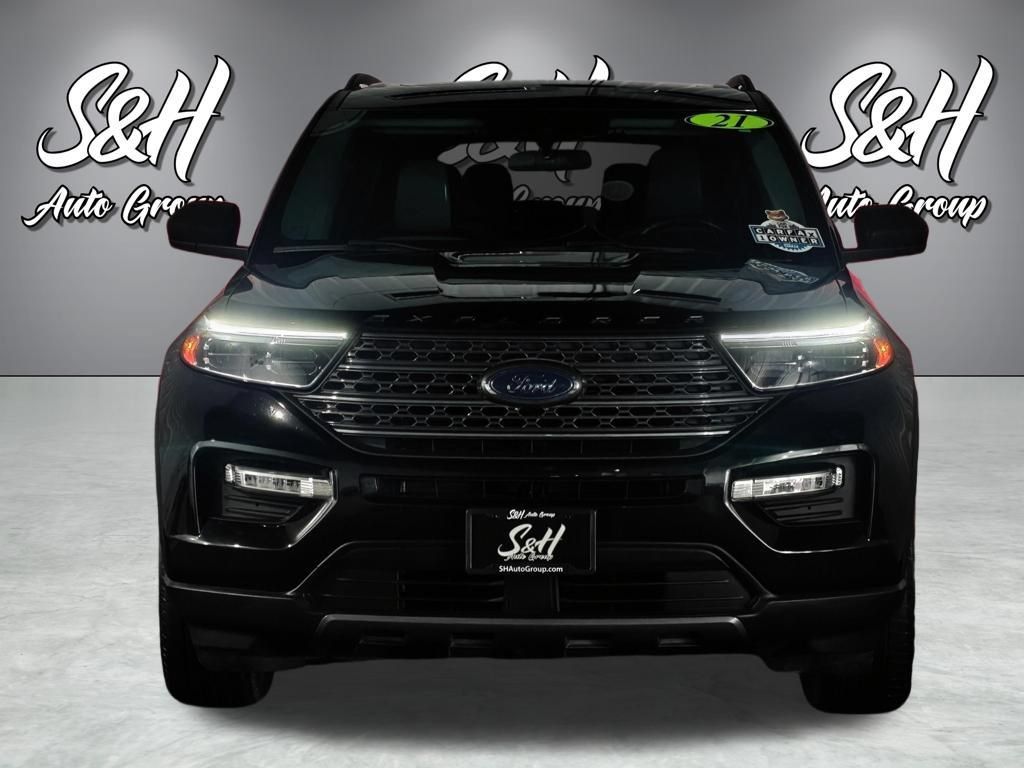 Used 2021 Ford Explorer XLT w/ Equipment Group 202A AWD/4WD image 23