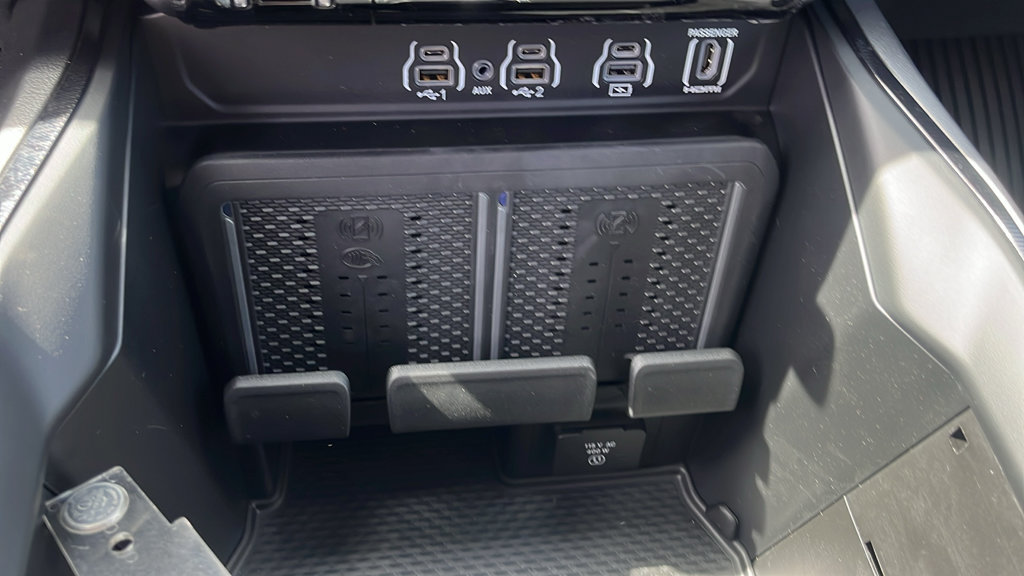 New 2026 RAM 1500 Laramie w/ Advanced Safety Group II AWD/4WD image 16