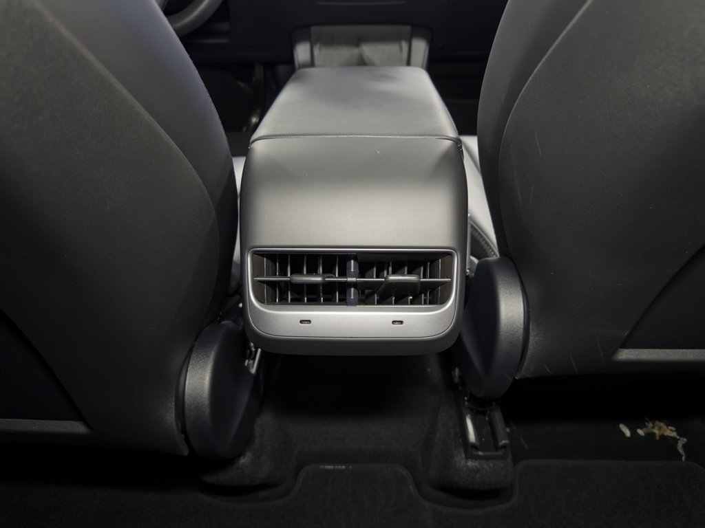 Used 2025 Tesla Model Y Long Range RWD image 20