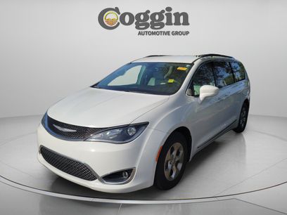 Used 2017 Chrysler Pacifica Touring-L Plus