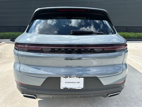 New 2026 Porsche Cayenne AWD/4WD image 11