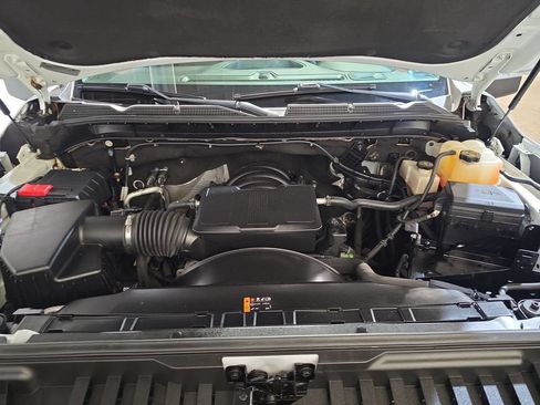 Used 2022 GMC Sierra 2500 AT4 w/ AT4 Preferred Package AWD/4WD image 17