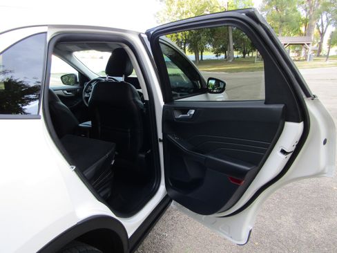 Certified 2022 Ford Escape SEL w/ Technology Package image 21