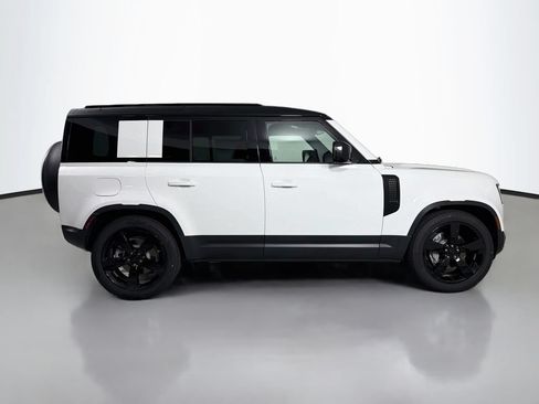 New 2026 Land Rover Defender 110 S AWD/4WD image 4