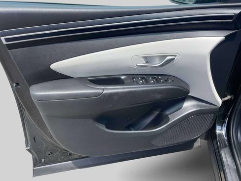 Used 2023 Hyundai Tucson SEL FWD image 16