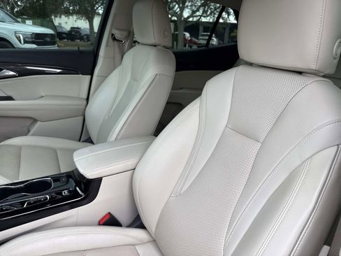 Used 2022 Buick Envision Essence w/ Technology Package I image 21