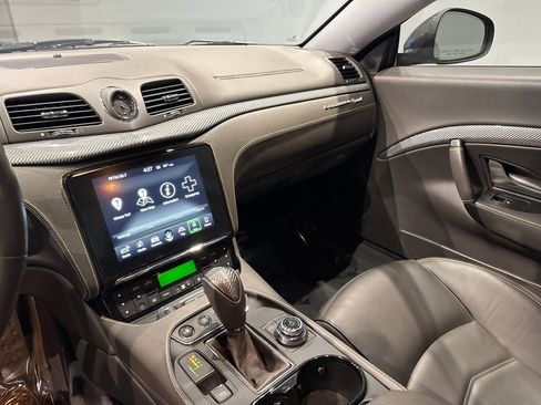 Used 2018 Maserati GranTurismo Sport image 18