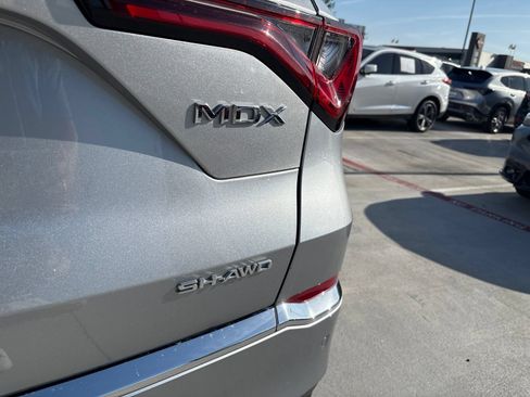 Used 2025 Acura MDX SH-AWD w/ Technology Package image 6