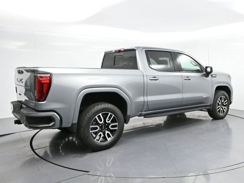 Used 2024 GMC Sierra 1500 AT4 w/ Technology Package AWD/4WD image 7