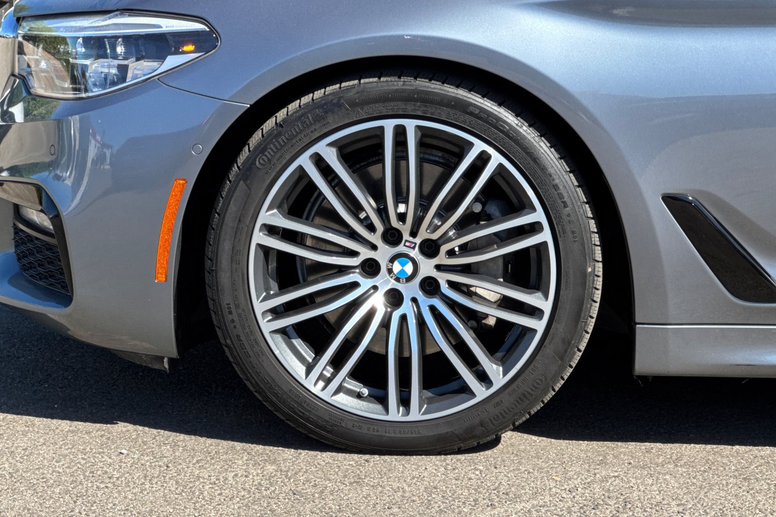 Used 2017 BMW 540i RWD image 34