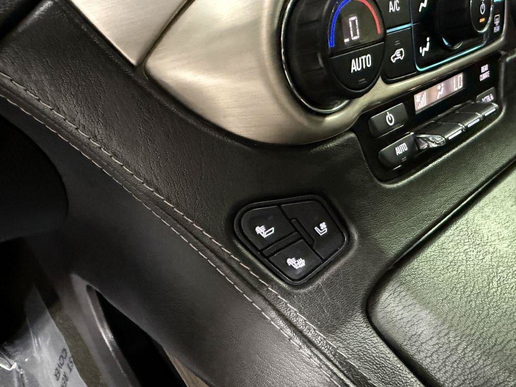 Used 2017 GMC Yukon XL Denali w/ Open Road Package AWD/4WD image 25
