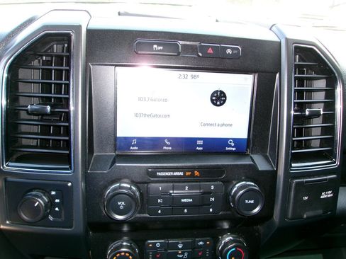 Used 2020 Ford F150 XLT w/ Equipment Group 302A Luxury image 25