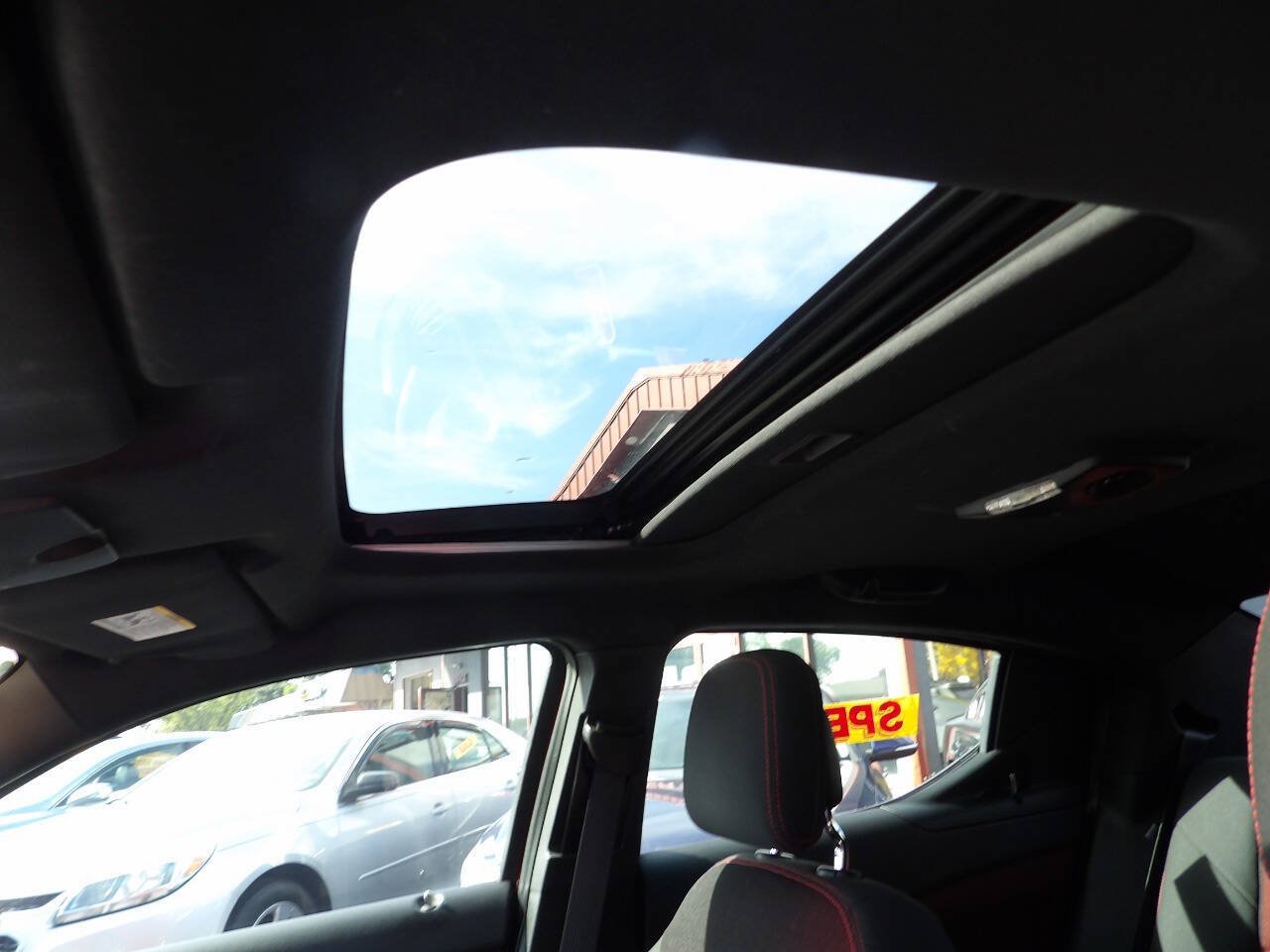 Used 2011 Dodge Avenger Heat FWD image 8