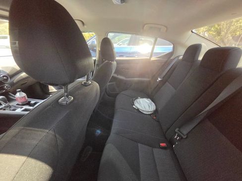 Used 2024 Nissan Sentra SV w/ All-Weather Package FWD image 10