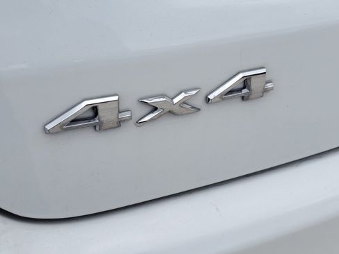 Used 2023 Jeep Compass Limited image 8