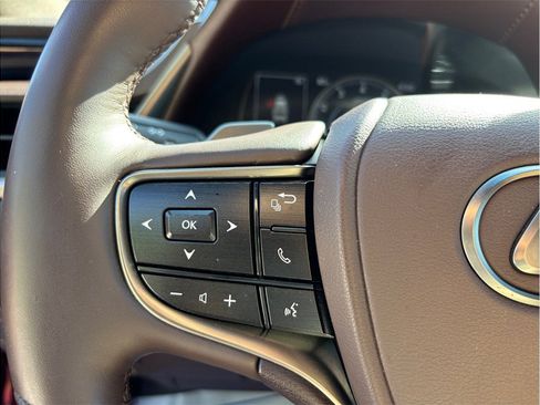 Used 2021 Lexus ES 350 Ultra Luxury w/ Accessory Package 2 FWD image 28