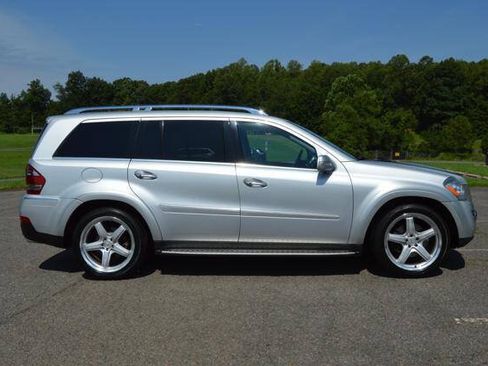 Used 2008 Mercedes-Benz GL 550 4MATIC image 4