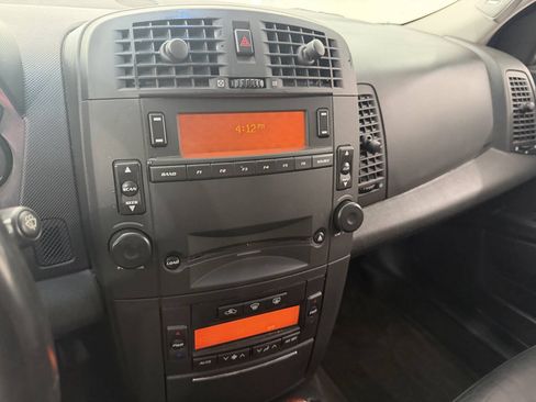 Used 2005 Cadillac SRX w/ Preferred Equipment Group AWD/4WD image 31