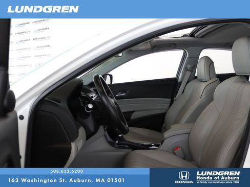 Used 2022 Acura ILX w/ Premium Package image 12