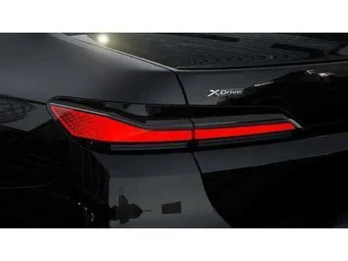 New 2026 BMW 760i xDrive w/ Executive Package AWD/4WD image 8