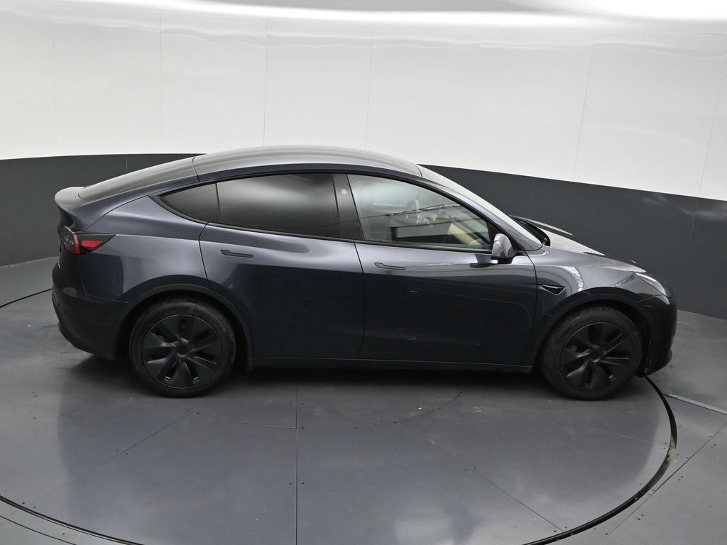 Used 2024 Tesla Model Y Long Range AWD/4WD image 19