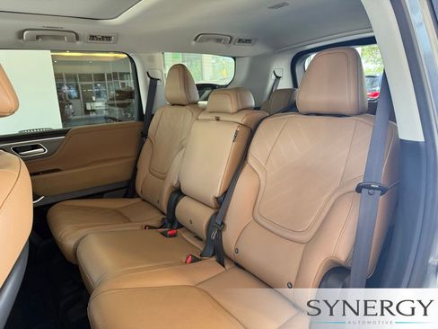 Certified 2026 INFINITI QX80 Luxe w/ Cargo Package AWD/4WD image 28