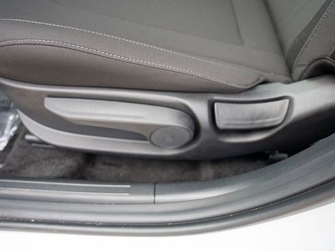 New 2025 Hyundai Elantra Sport image 17