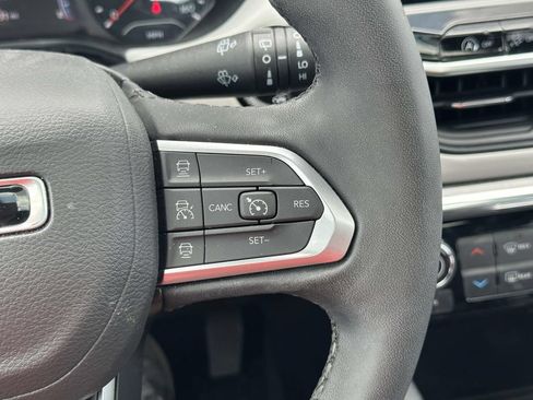 Used 2023 Jeep Compass Limited w/ Sun and Sound Group AWD/4WD image 25