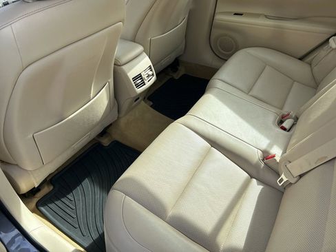 Used 2013 Lexus ES 350 w/ Luxury Pkg image 8