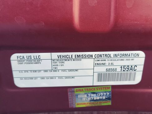 Used 2023 Chrysler Pacifica Touring-L w/ S Appearance Package image 28