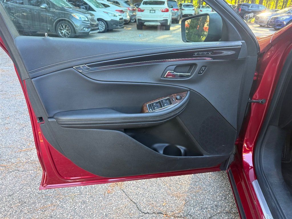 Used 2014 Chevrolet Impala LTZ FWD image 12