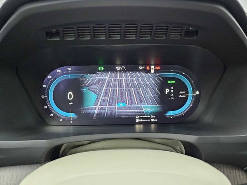 Certified 2023 Volvo XC90 T8 Plus image 31