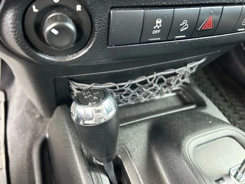 Used 2012 Jeep Wrangler Unlimited Sahara w/ Dual Top Group image 20