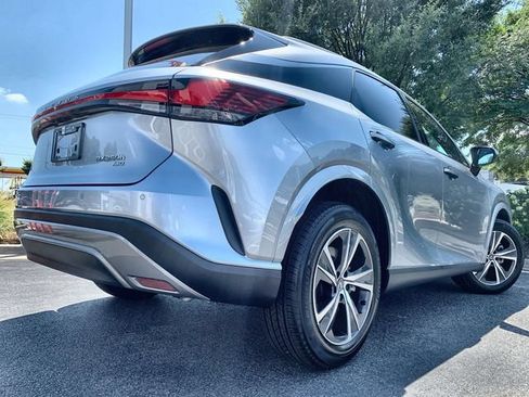 Used 2024 Lexus RX 350h AWD/4WD image 8