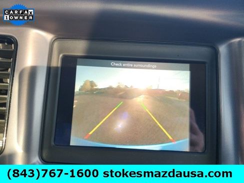 Used 2019 Dodge Charger SXT w/ Blacktop Package image 5