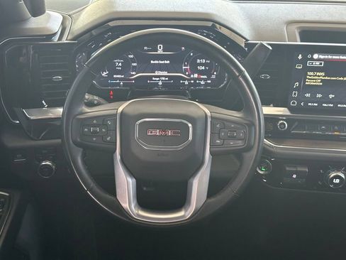 Used 2025 GMC Sierra 1500 SLT AWD/4WD image 16